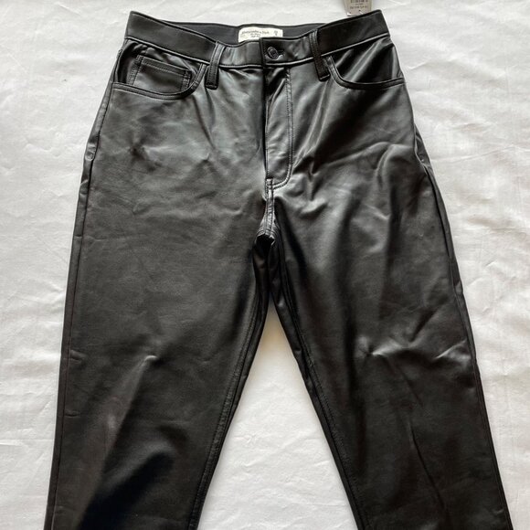 NEW Women’s / Teen’s Abercrombie & Fitch Black Faux Leather Pants size 29 Long - Picture 5 of 11